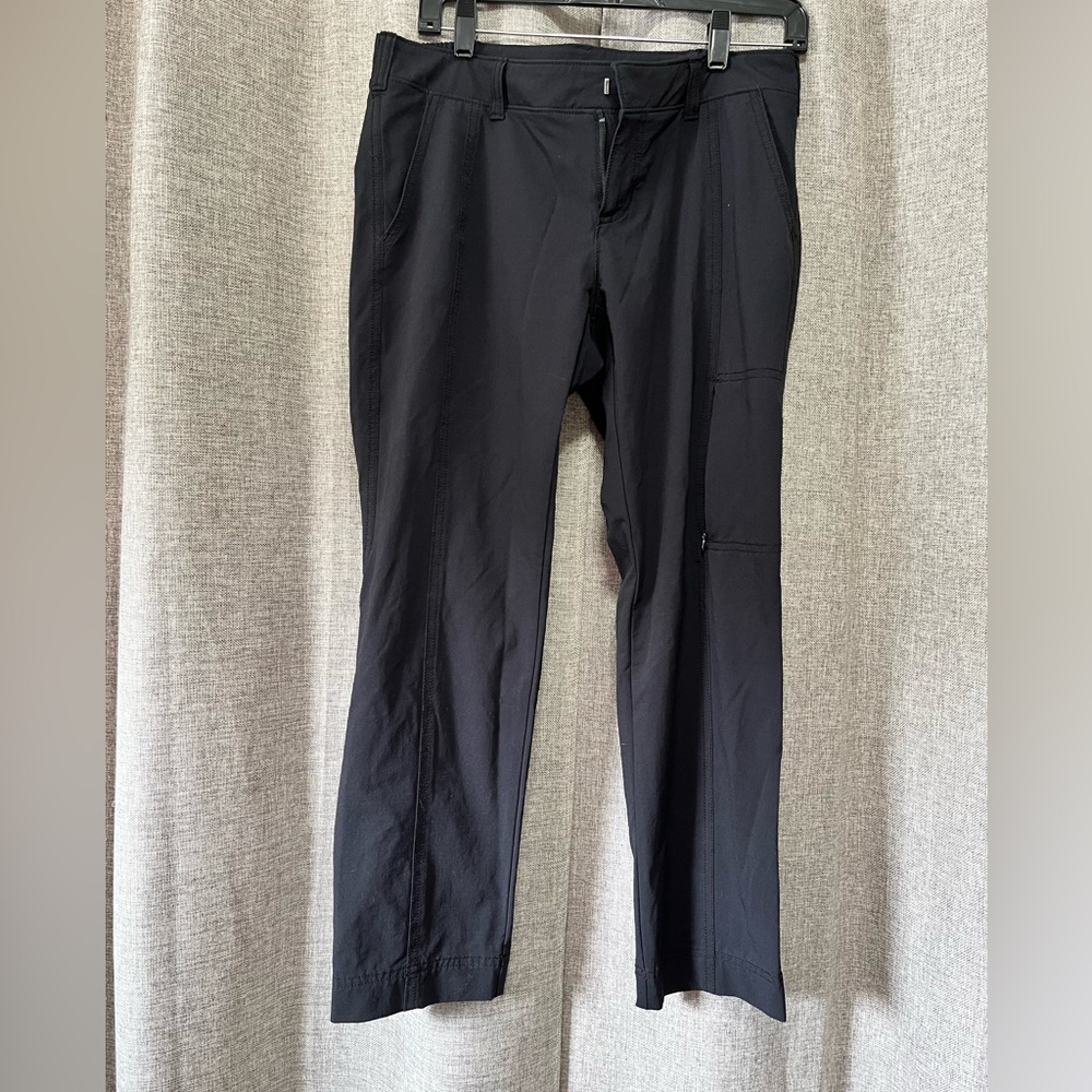 Athleta Black Cargo Pants